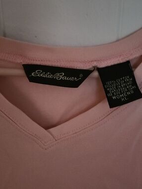 Eddie Bauer Light Pink V‑Neck Women's Tee